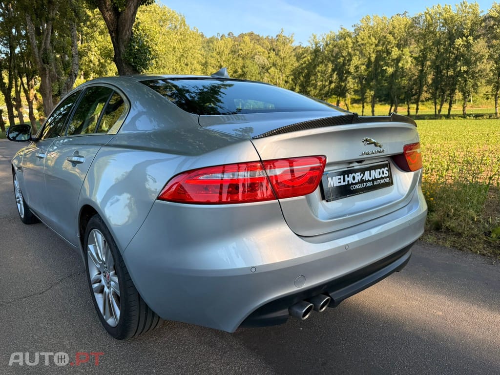 Jaguar XE 2.0 D Prestige Aut.