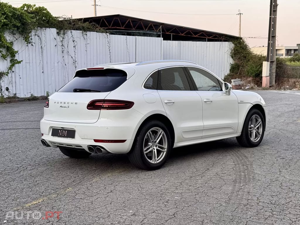 Porsche Macan S