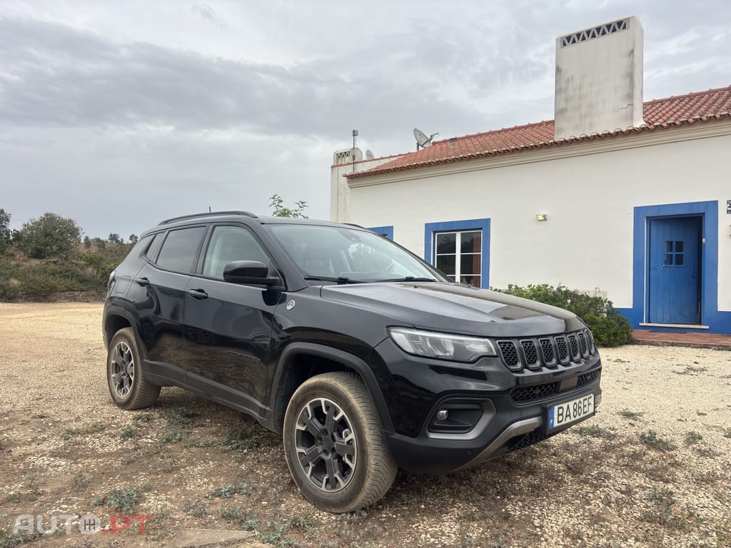 Jeep Compass 1.3 TG Trailhawk