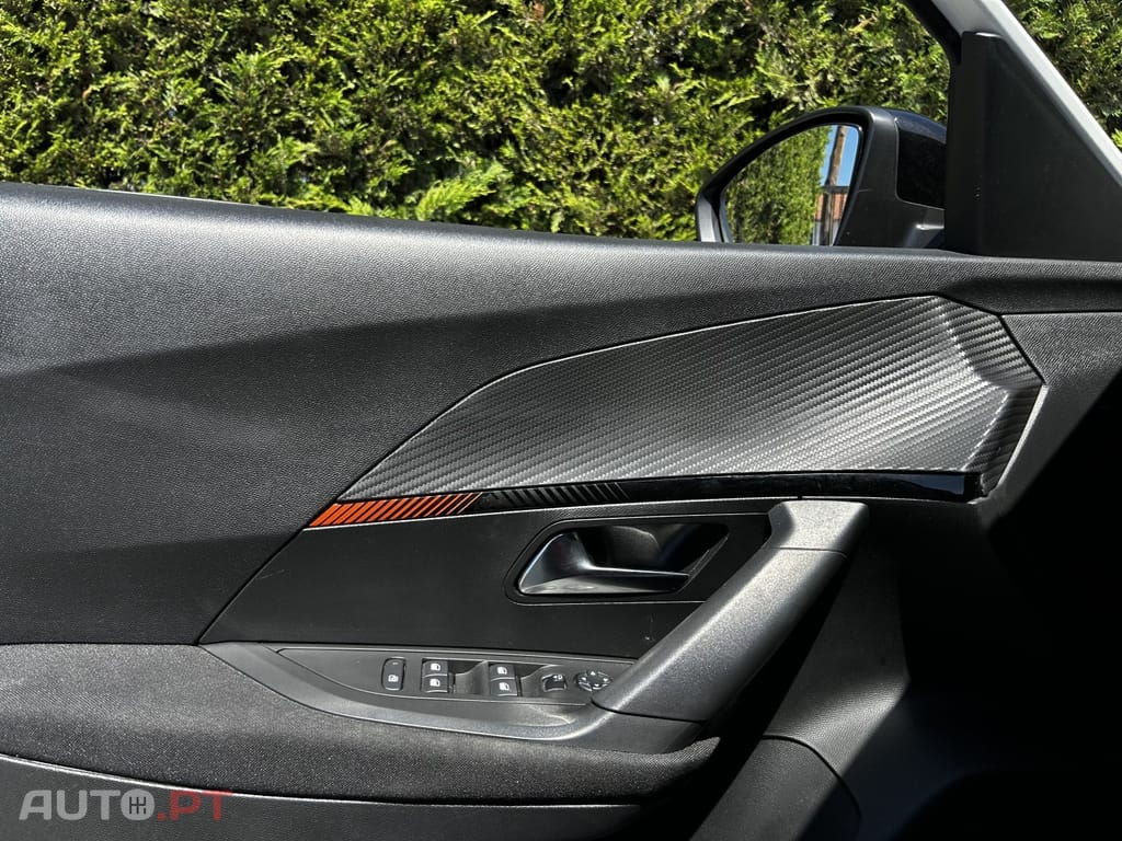 Peugeot 2008 1.2 PureTech Active