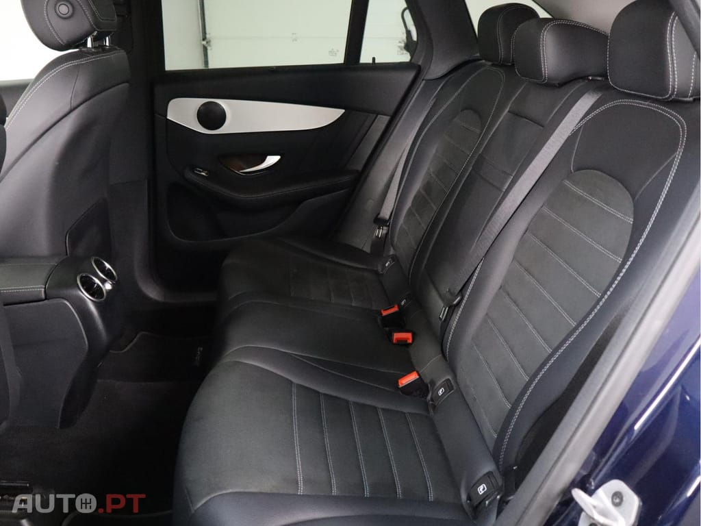 Mercedes-Benz GLC 300 de 4MATIC AMG