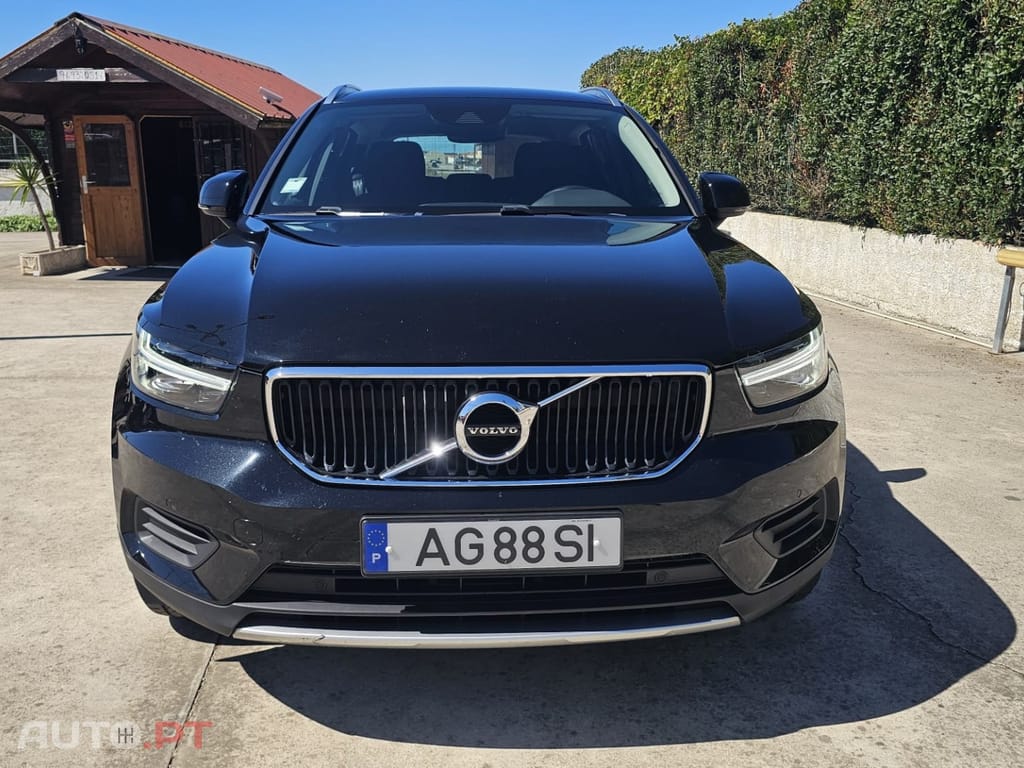 Volvo XC40 1.5 T2 Momentum