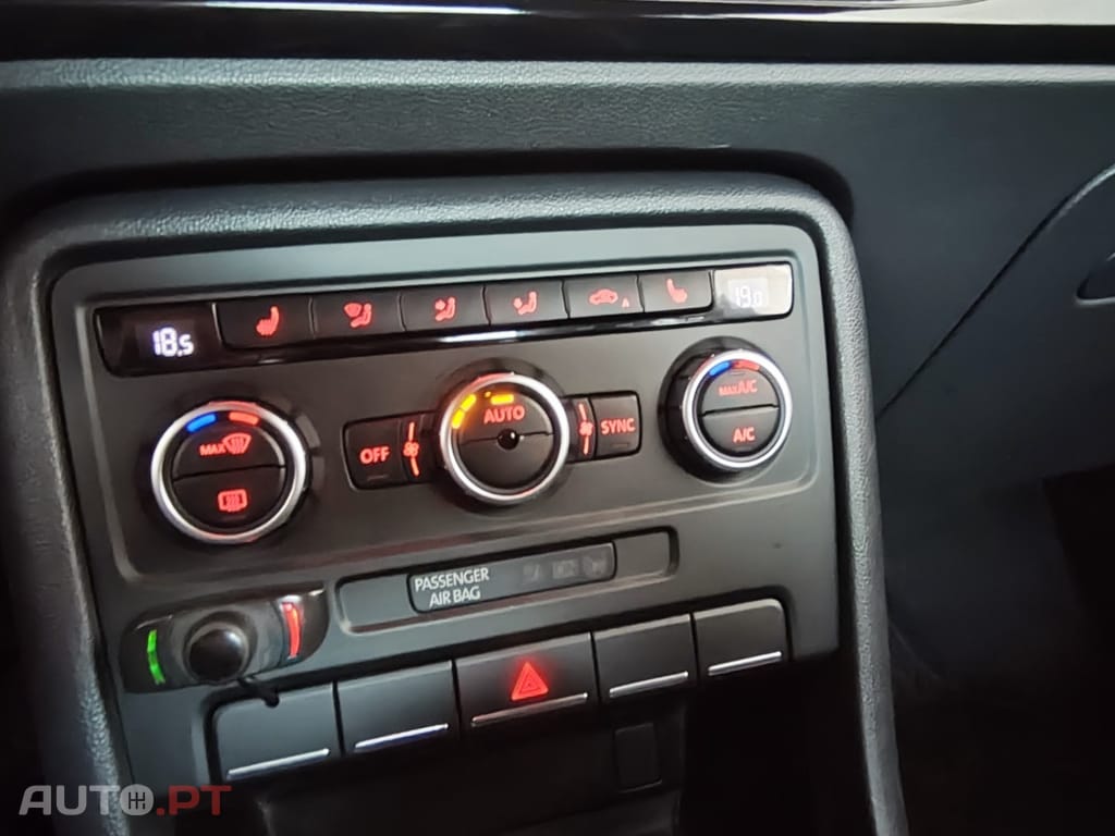 Volkswagen New Beetle 1.6 TDi Design