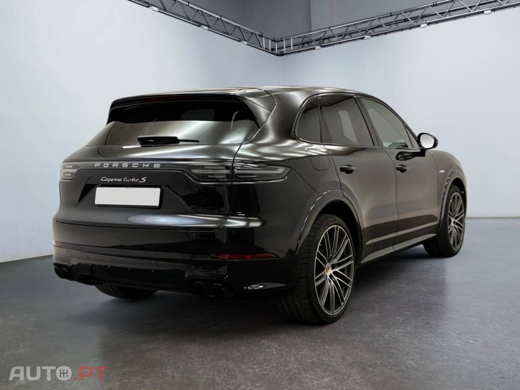 Porsche Cayenne Turbo S E-Hybrid