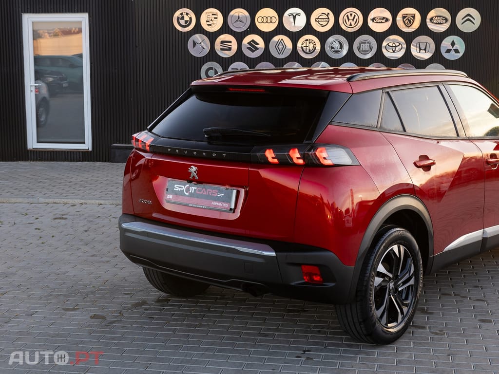Peugeot 2008 1.2 PureTech Allure Pack