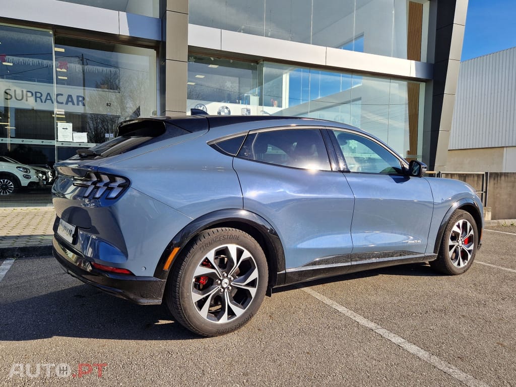 Ford Mustang Mach-E Moche Premium