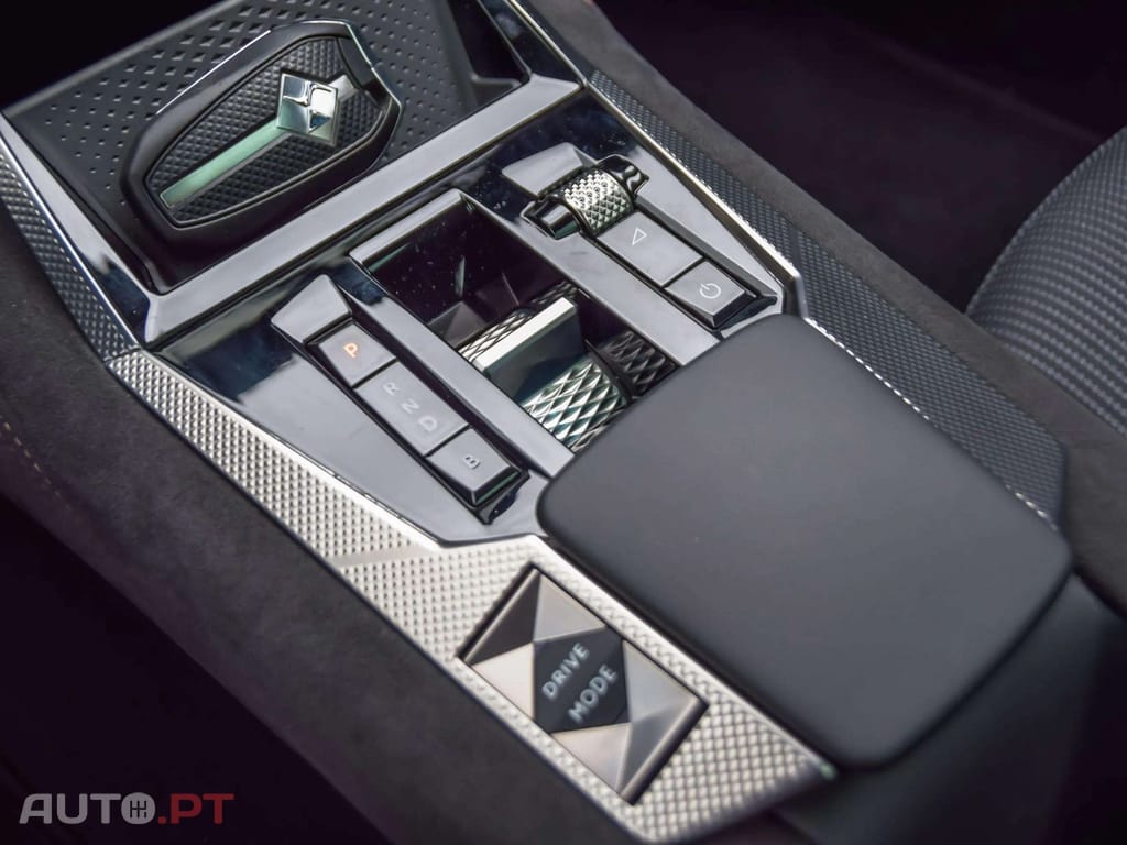 DS DS4 E-Tense Performance Line EAT8