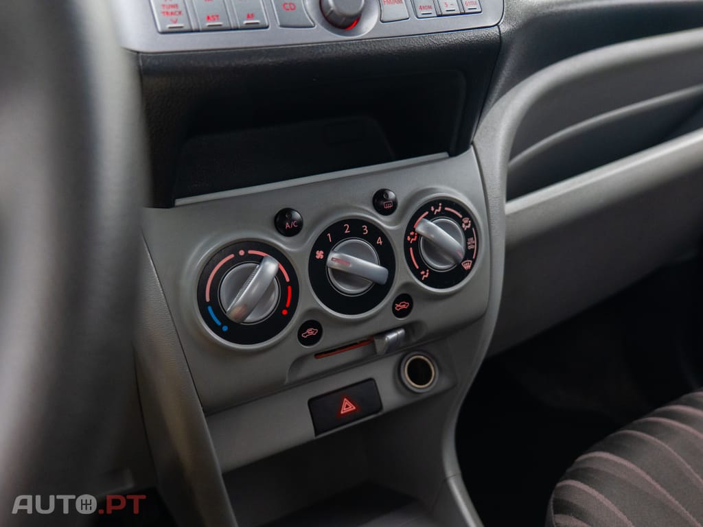 Nissan Pixo 1.0 Visia