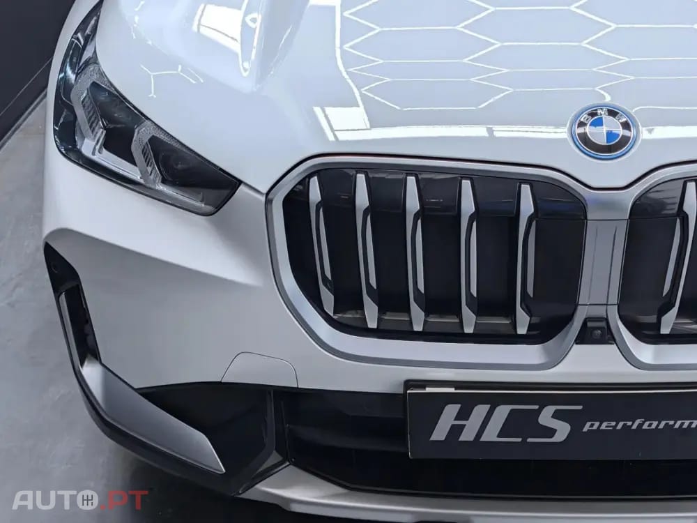 BMW X1 xDrive25e xLine — fotografia 29