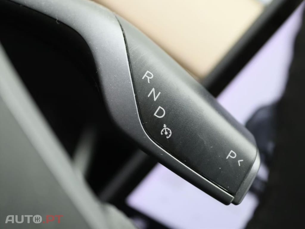 Tesla Model 3 I.V.A DEDUTIVEL Standard RWD Plus