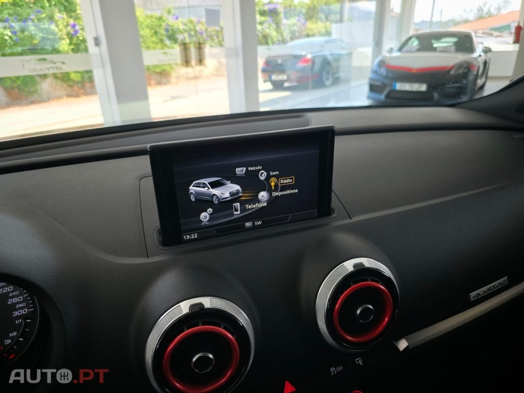 Audi S3 TFSI quattro S tronic