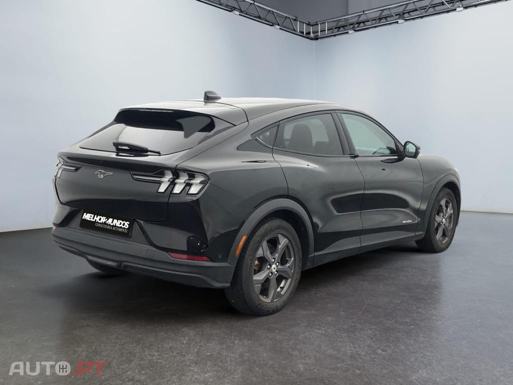 Ford Mustang Mach-E Standard Range