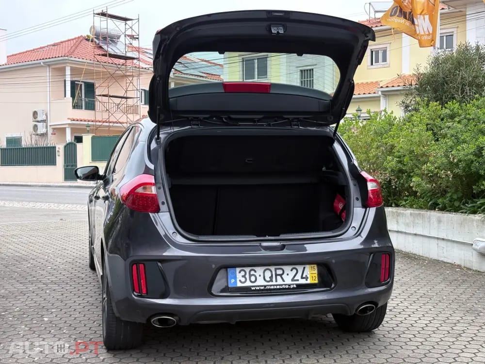 Kia Ceed 1.6 CRDi GT Line