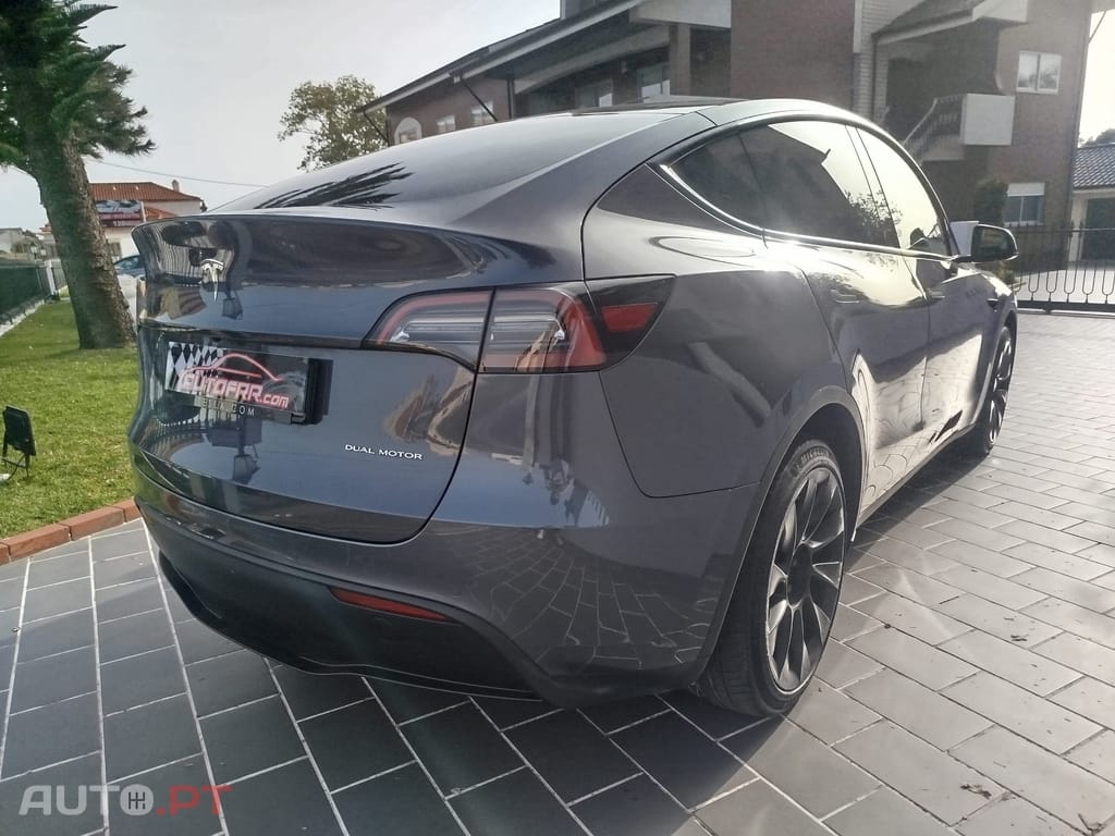 Tesla Model Y Long Range Tração Integral
