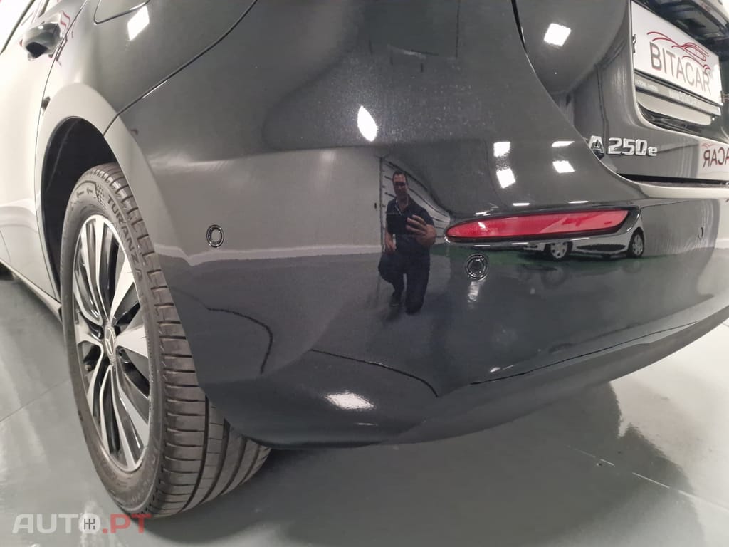 Mercedes-Benz A 250 E STYLE PLUS Hibrido Plug-In