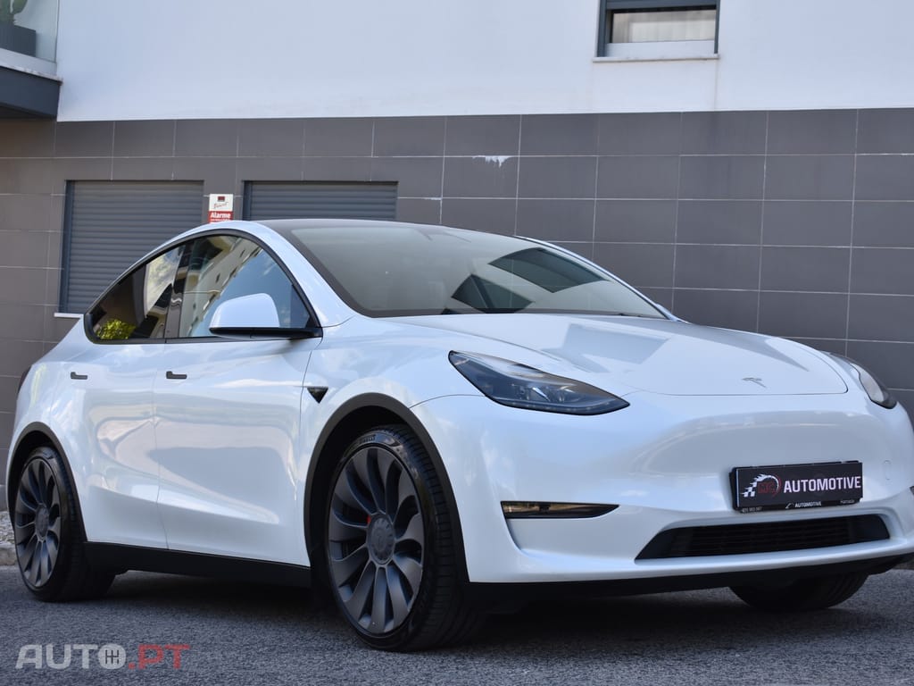 Tesla Model Y Performance Tração Integral