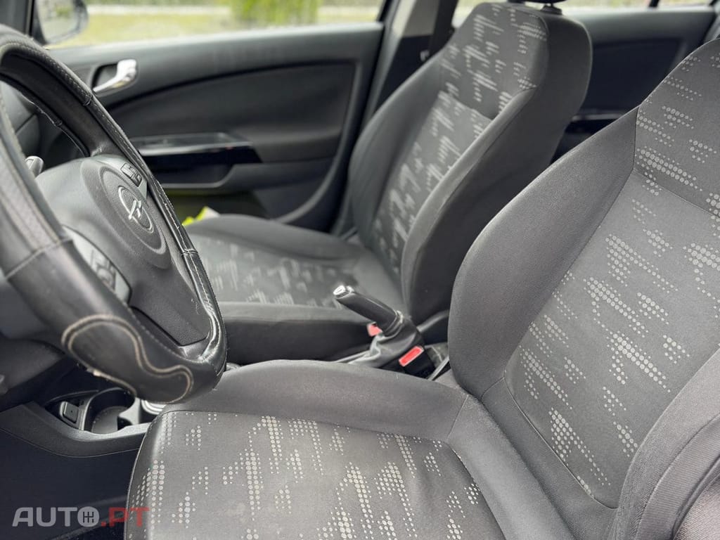 Opel Corsa 1.2 Enjoy