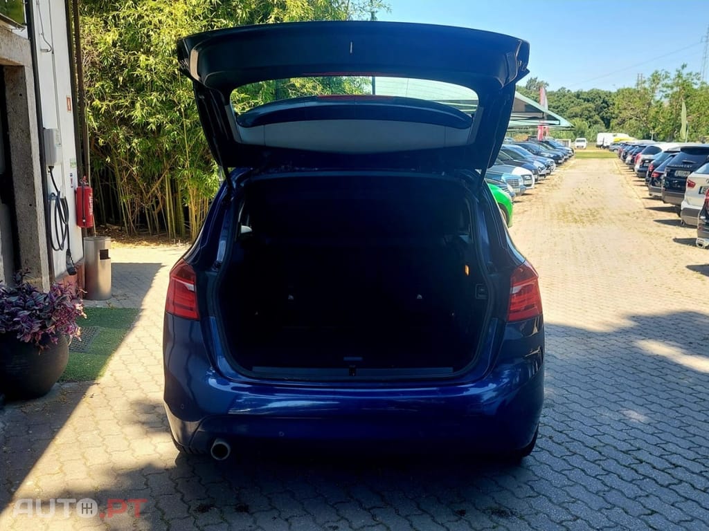 BMW 216 d Advantage