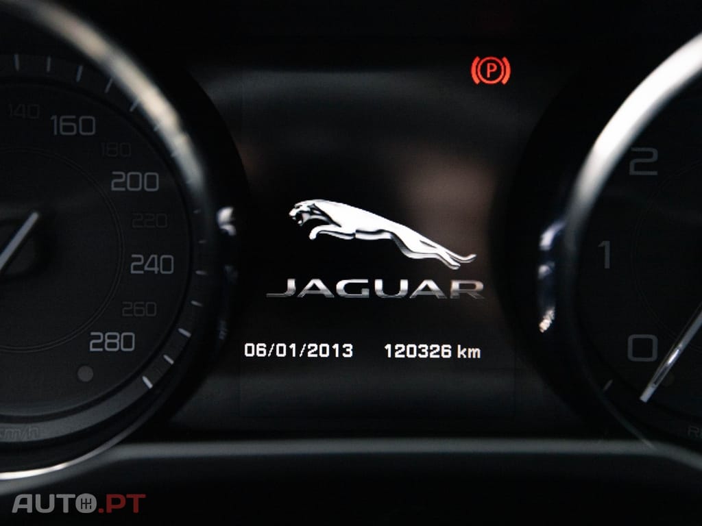 Jaguar XE 2.0 D Prestige Aut.