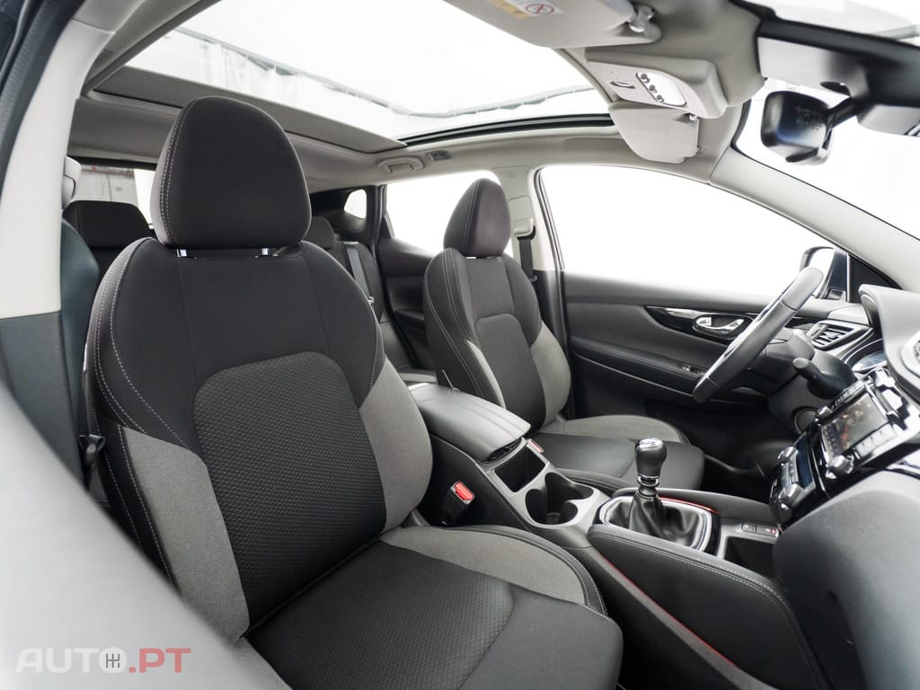 Nissan Qashqai 1.5 dCi N-Connecta