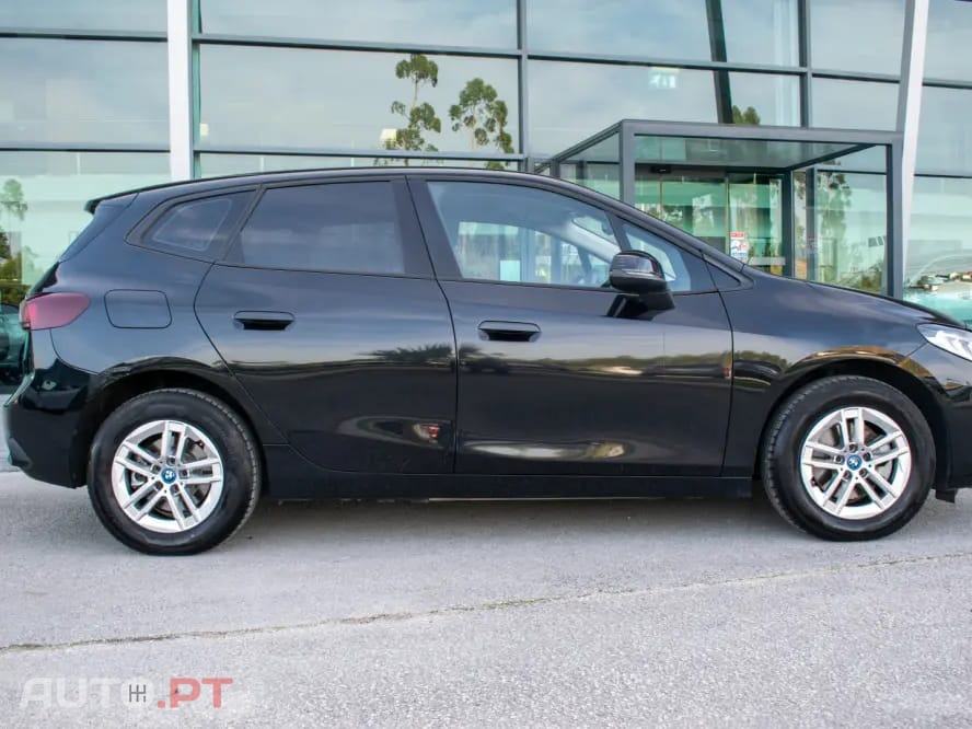 BMW 225