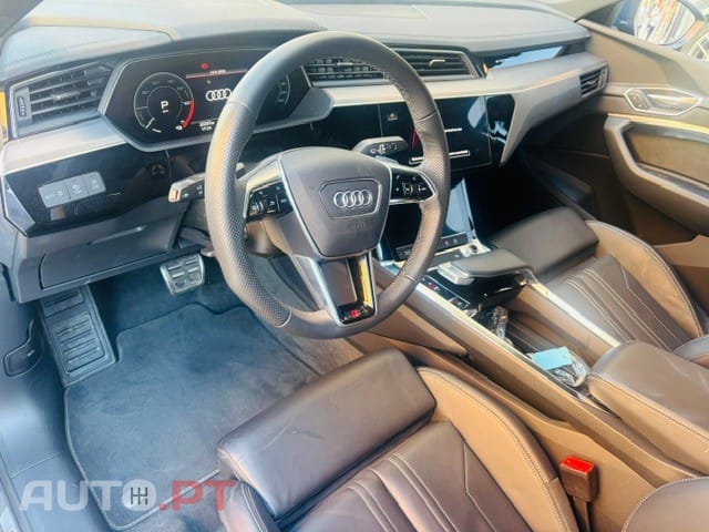 Audi Q8 E-Tron 55 S Line Quattro