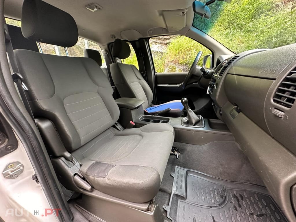Nissan Navara 2.5 dCi CD LE 4WD