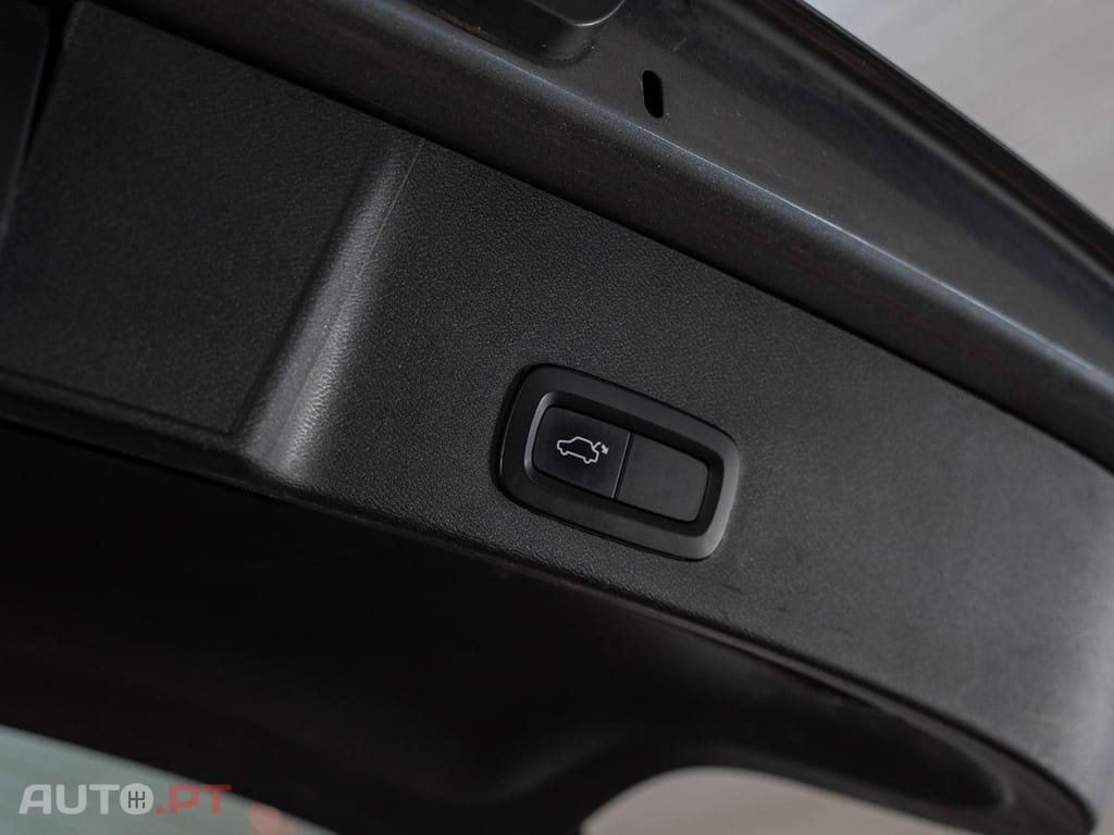Volvo XC40 2.0 D3 Momentum