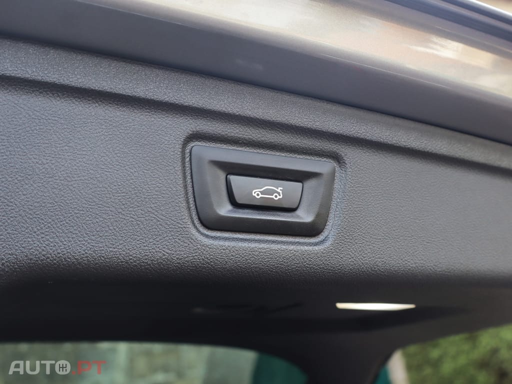 BMW 330 e Touring Pack M Auto.