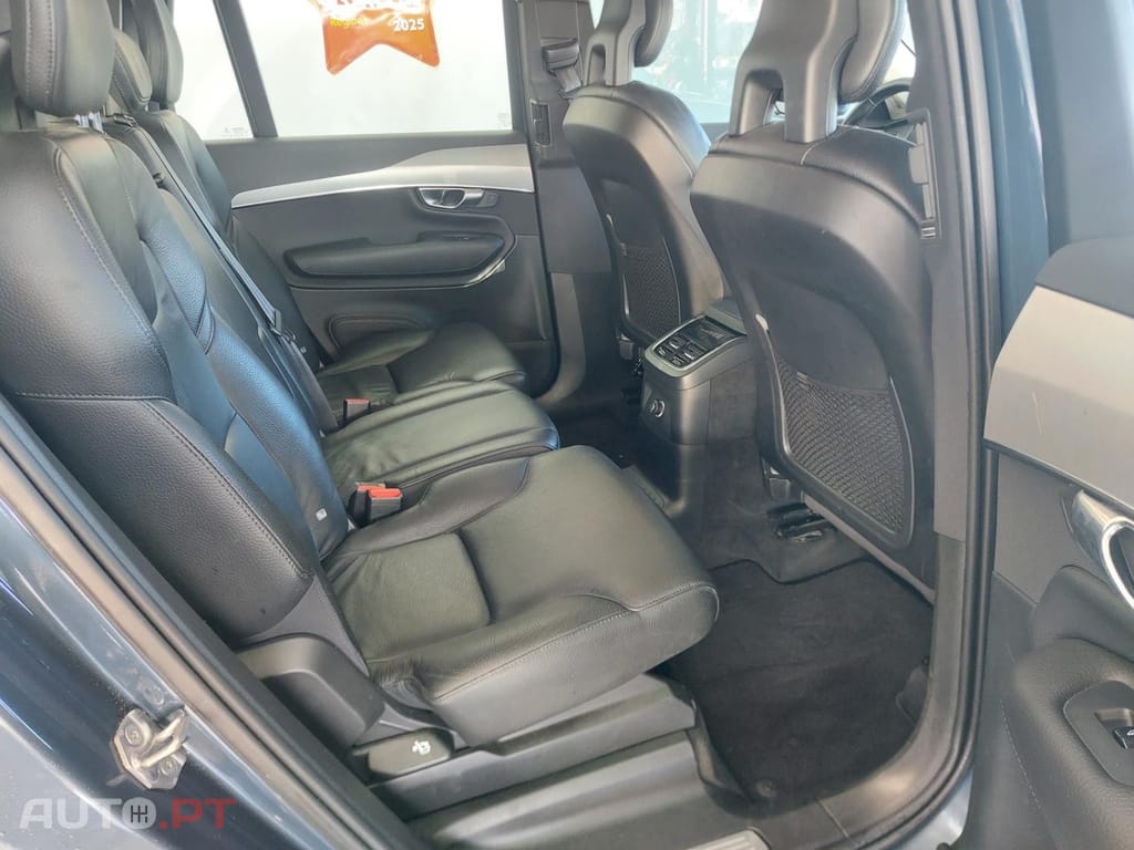 Volvo XC90 2.0 T8 PHEV Momentum Plus AWD