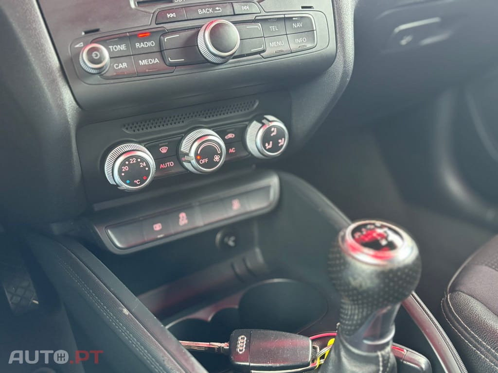 Audi A1 1.6 TDi S-line