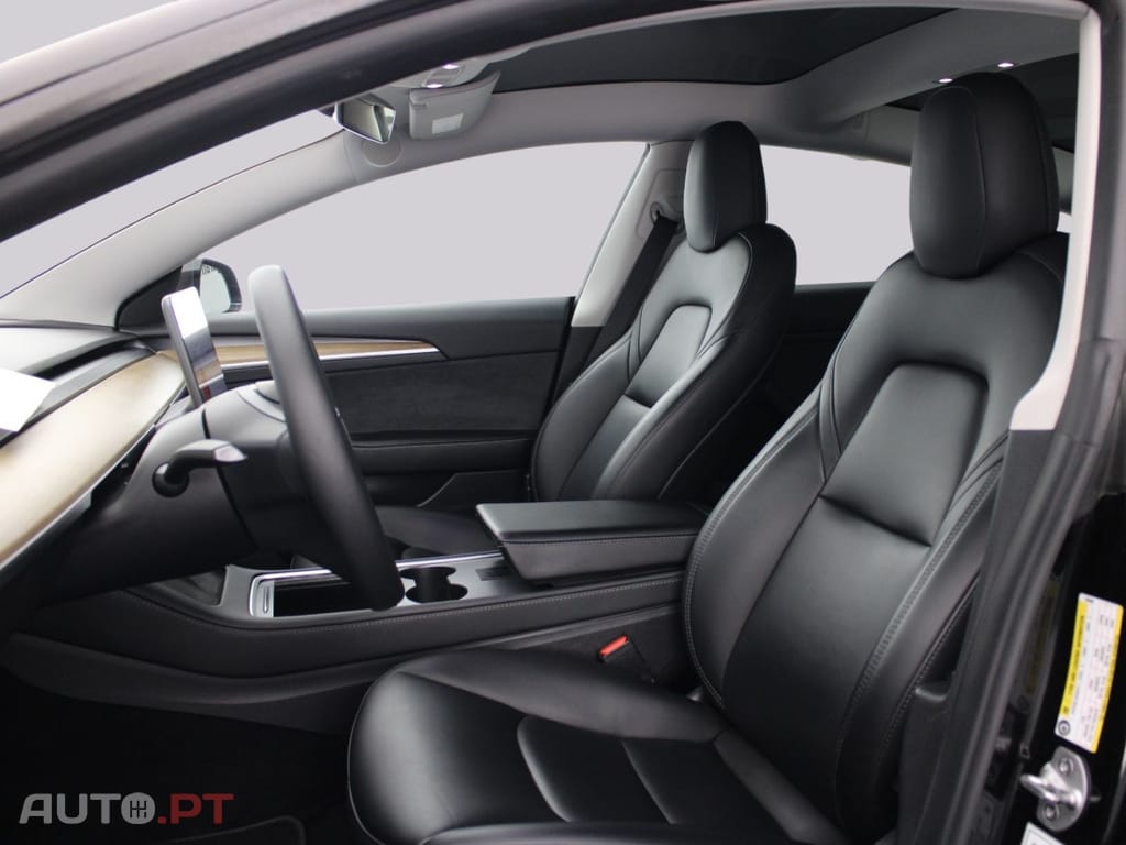 Tesla Model 3 LONG RANGE I.V.A DEDUTÍVEL