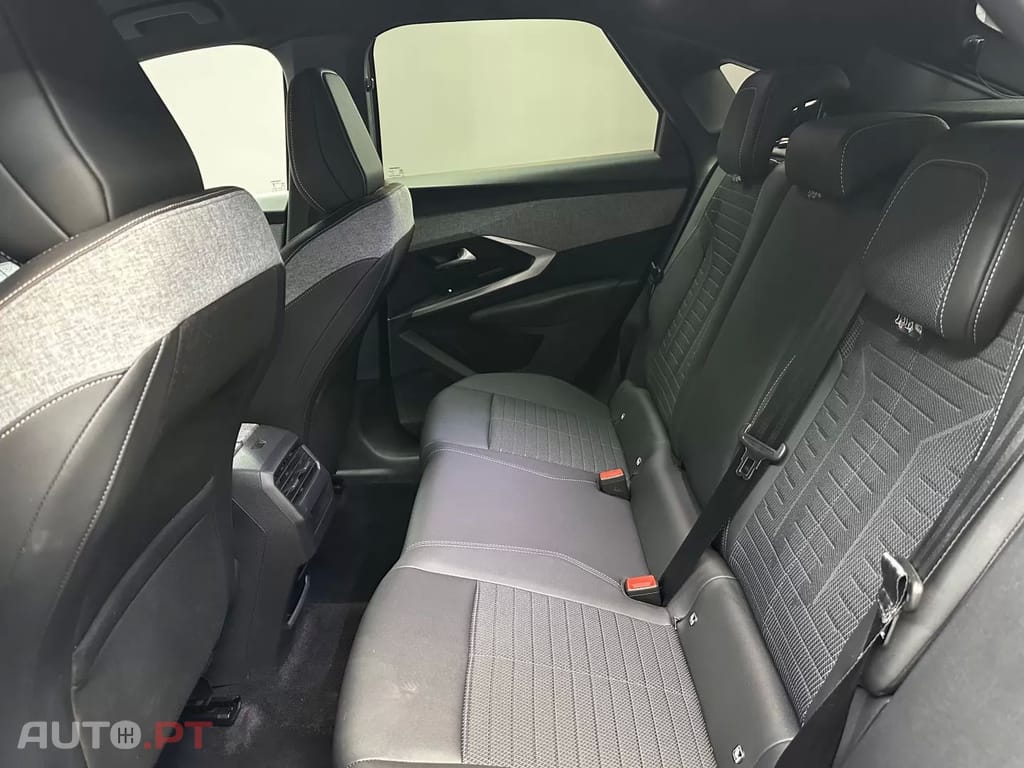 Peugeot 3008 1.2 Hybrid Allure Pack e-DCS6