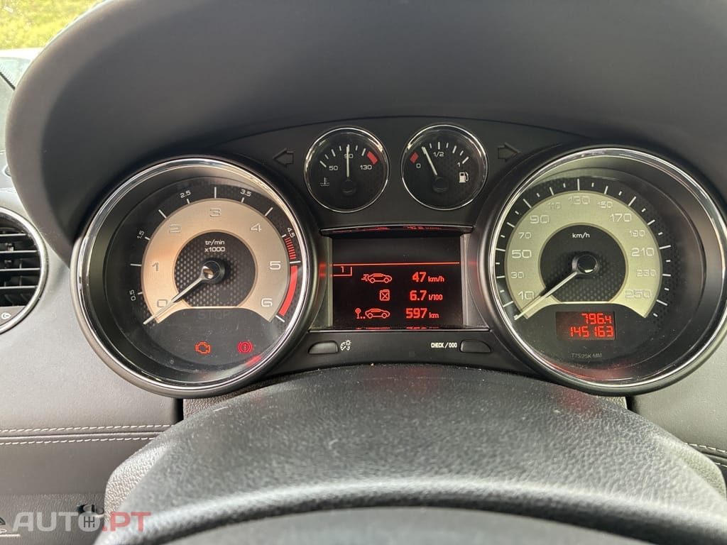 Peugeot RCZ 2.0 HDi 130g