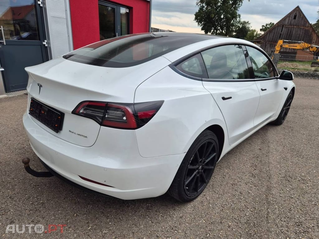 Tesla Model 3 Performance Dual Motor AWD