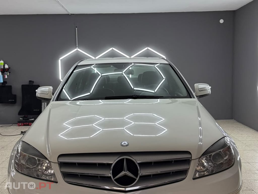 Mercedes-Benz 220 CDI