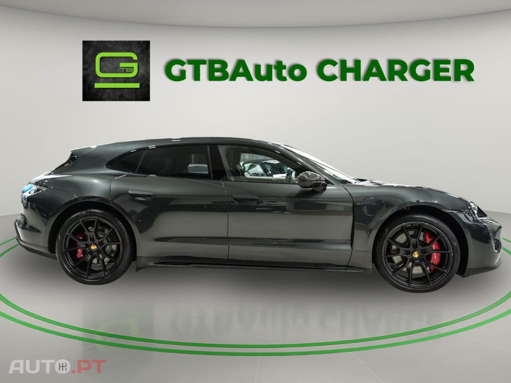 Porsche Taycan GTS I.V.A DEDUTIVEL 