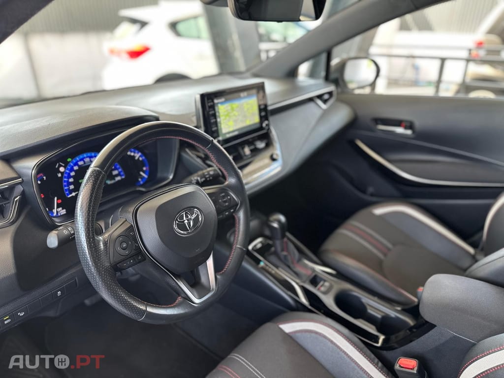Toyota Corolla Touring Sports 1.8 Hybrid GR-Sport