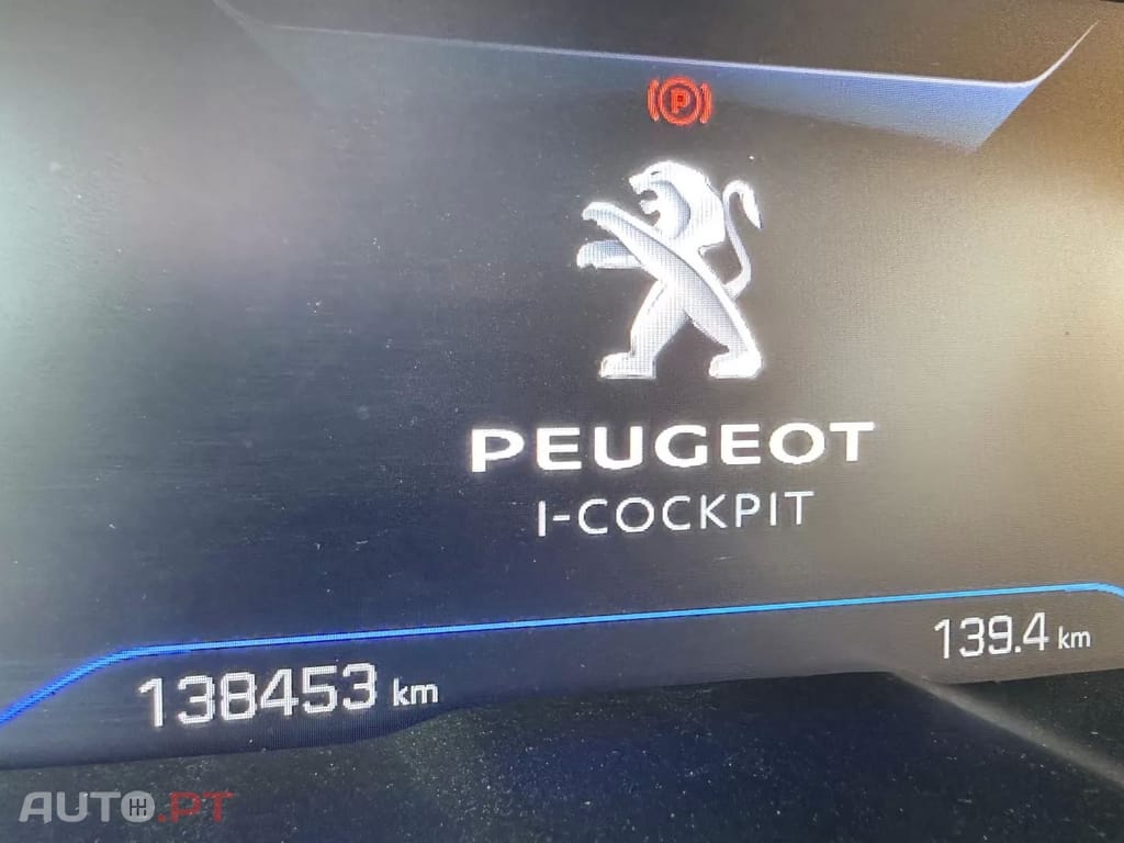 Peugeot 5008 1.5 BlueHDi Allure