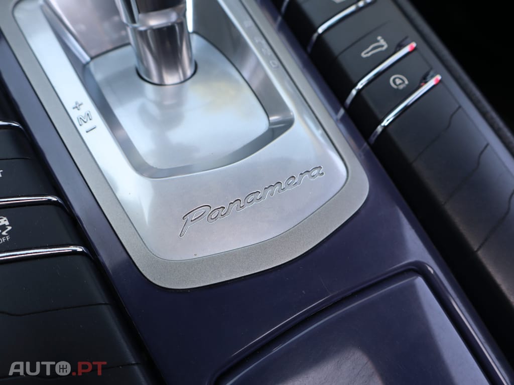 Porsche Panamera Platinum Edition