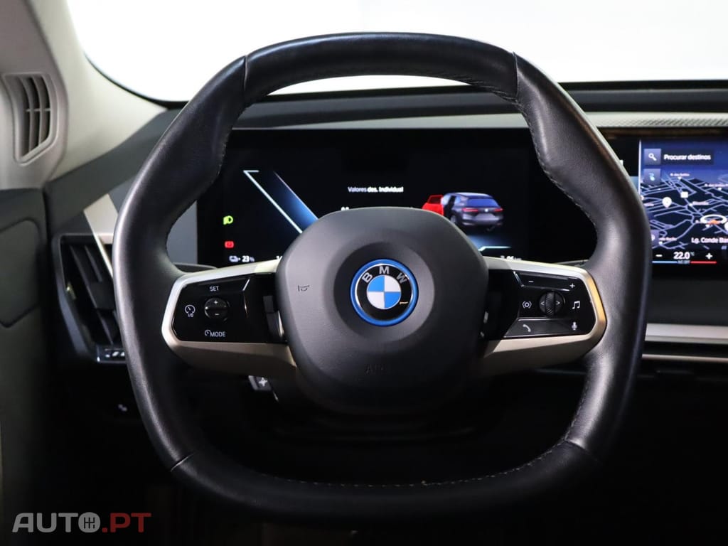 BMW iX xDrive40