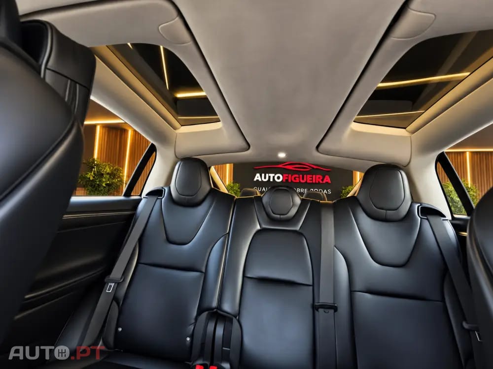Tesla Model X 100D