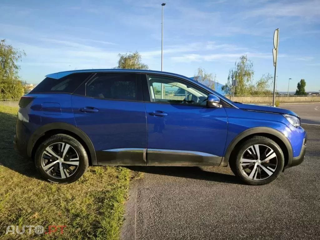 Peugeot 3008 1.2 PureTech Allure EAT8