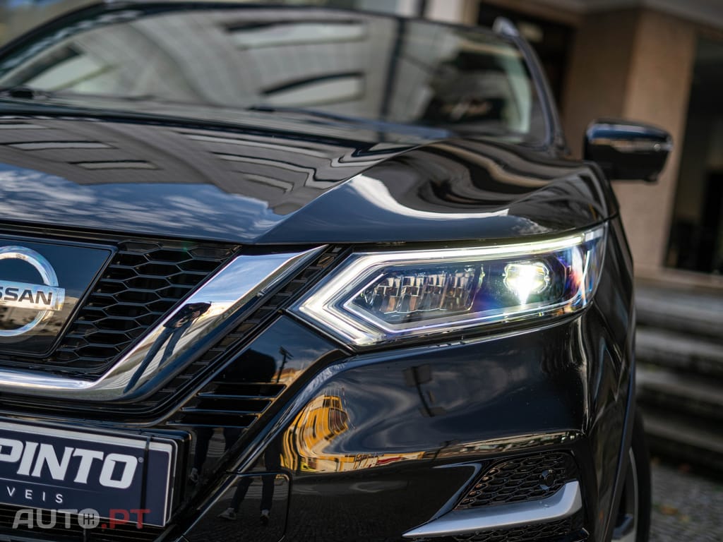 Nissan Qashqai 1.2 DIG-T N-Connecta 18