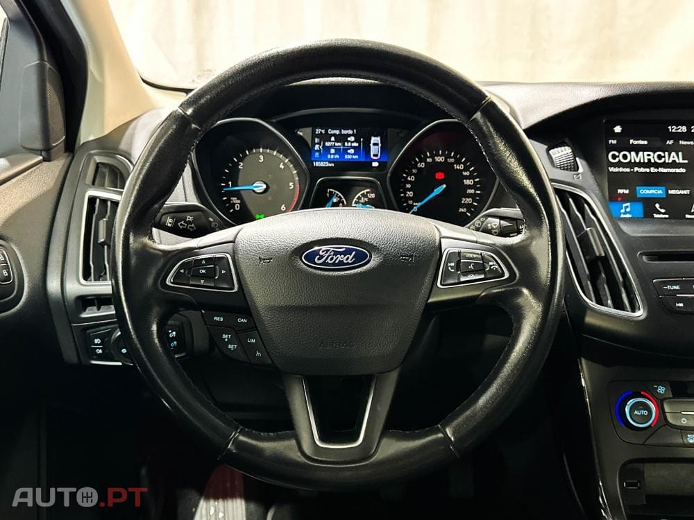 Ford Focus 1.5 EcoBlue S&S Aut. TITANIUM DESIGN