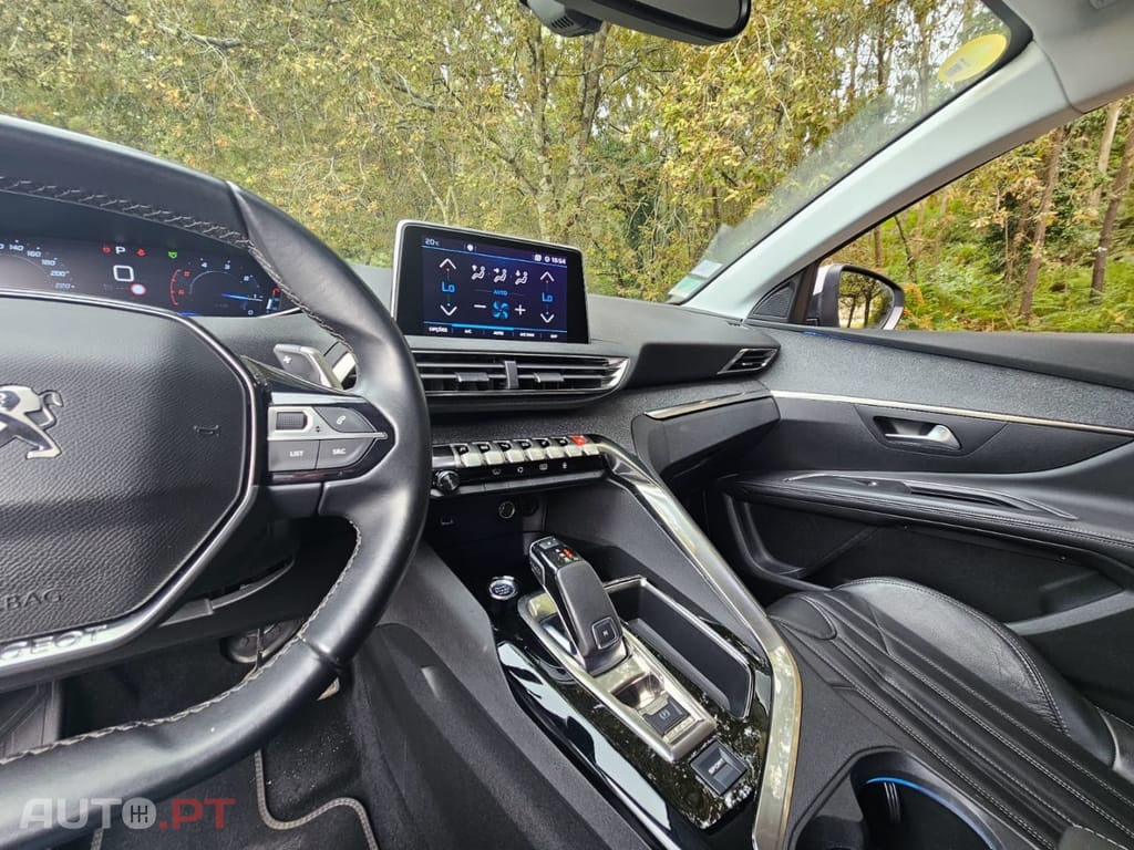 Peugeot 5008 1.5 BlueHDi Allure Pack EAT8