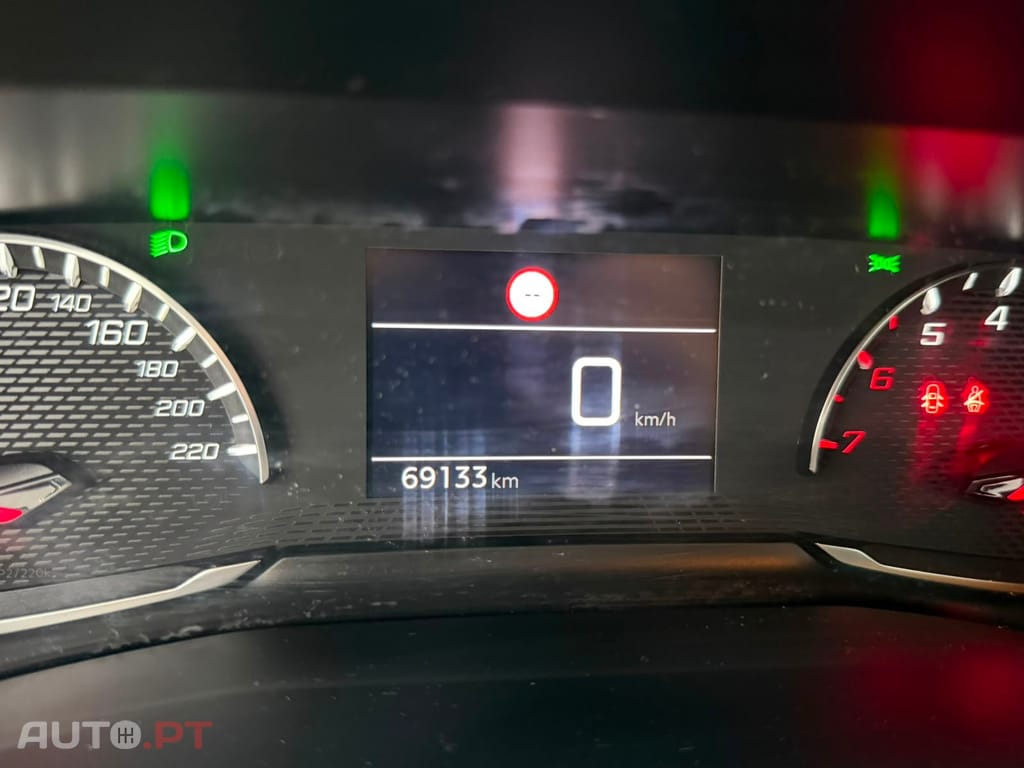 Peugeot 2008 1.2 PureTech Active