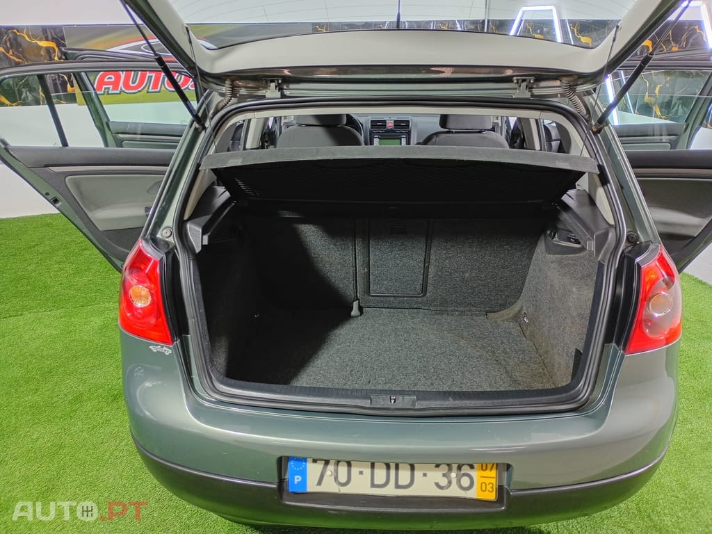 Volkswagen Golf 1.9 TDi 6V Confortline