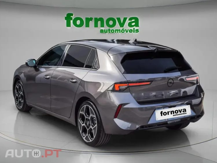 Opel Astra 1.2 T GS Line