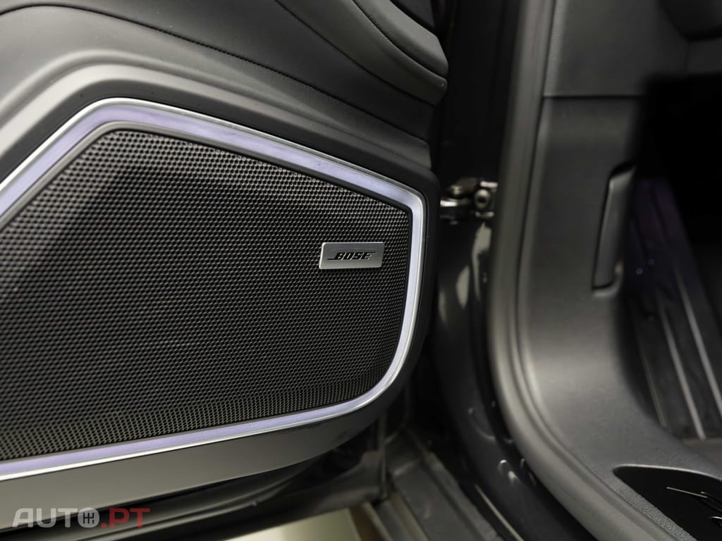 Porsche Panamera 4 E-Hybrid Platinum Edition PDLS